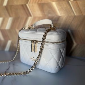 Kate Spade Carey Trunk Crossbody Small KB563 Quilted Parchment White Gold NWT